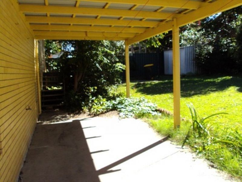 24 Crestgarden Street, Macgregor QLD 4109