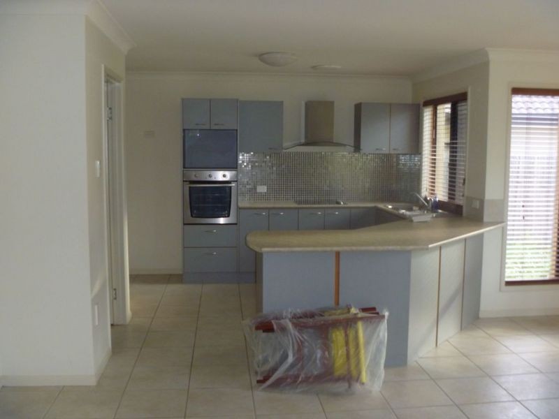 42 Ebony Street, Stretton QLD 4116