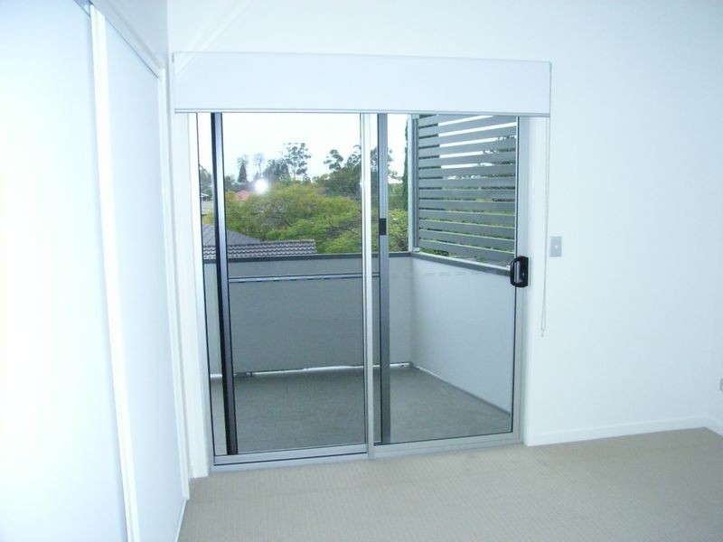 2/2170 Logan Road, Upper Mount Gravatt QLD 4122
