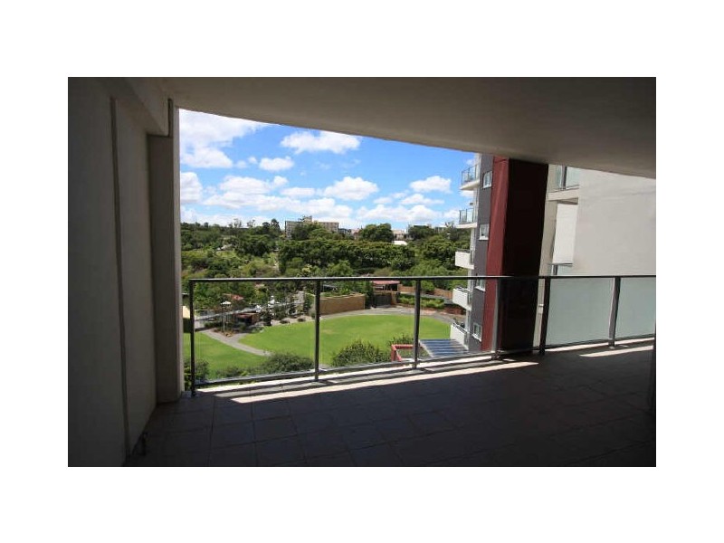 3096/3 Parkland Boulevard, Brisbane QLD 4000