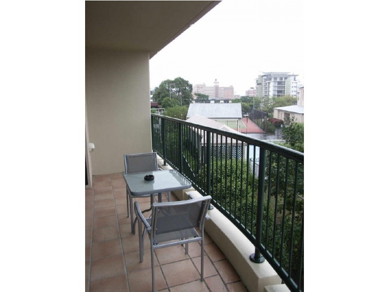 Milton QLD 4064