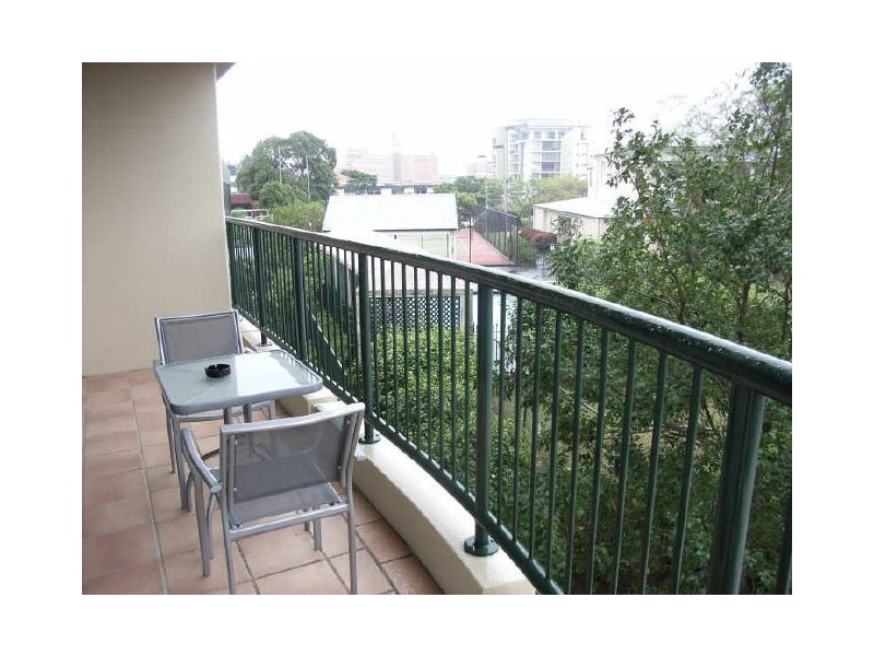 Milton QLD 4064