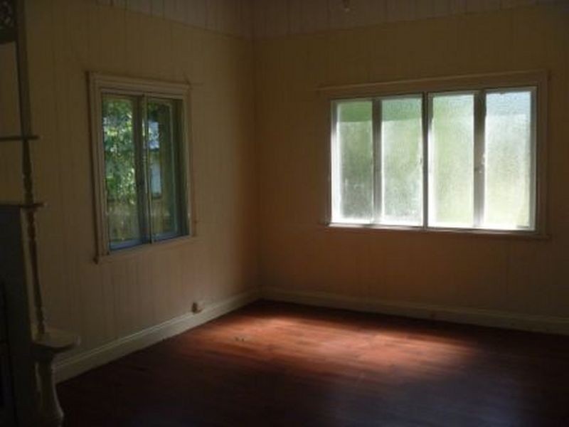 2/17 Woodford Street, Holland Park QLD 4121