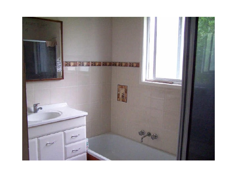 35 Coral Street, Loganlea QLD 4131