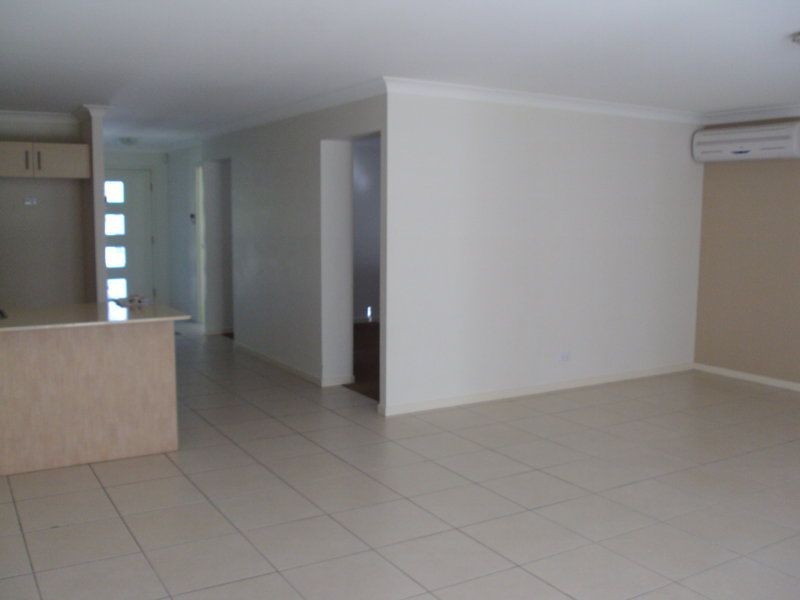 5 Ayesha Place, Calamvale QLD 4116