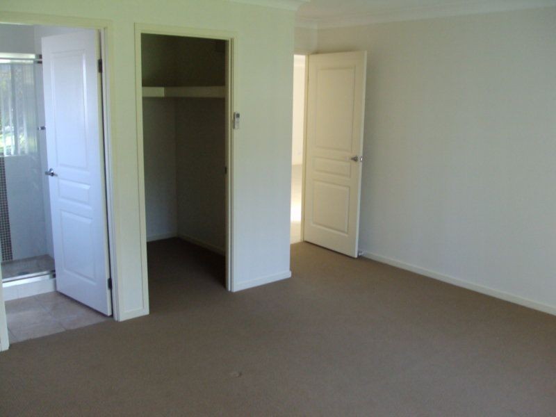 5 Ayesha Place, Calamvale QLD 4116