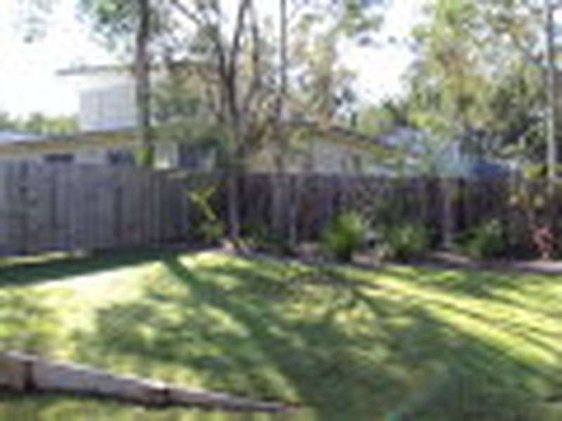 5 Ayesha Place, Calamvale QLD 4116