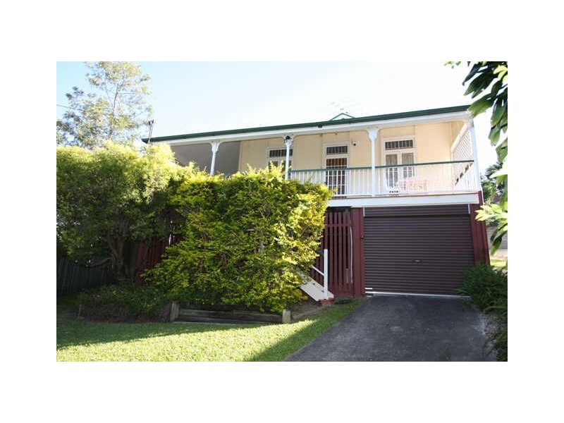 17 Moore Street, Milton QLD 4064