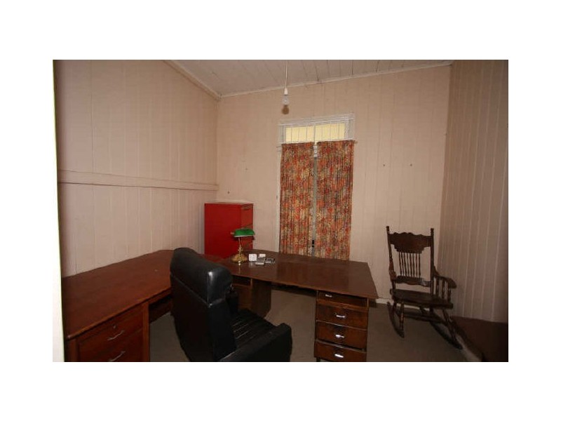 17 Moore Street, Milton QLD 4064