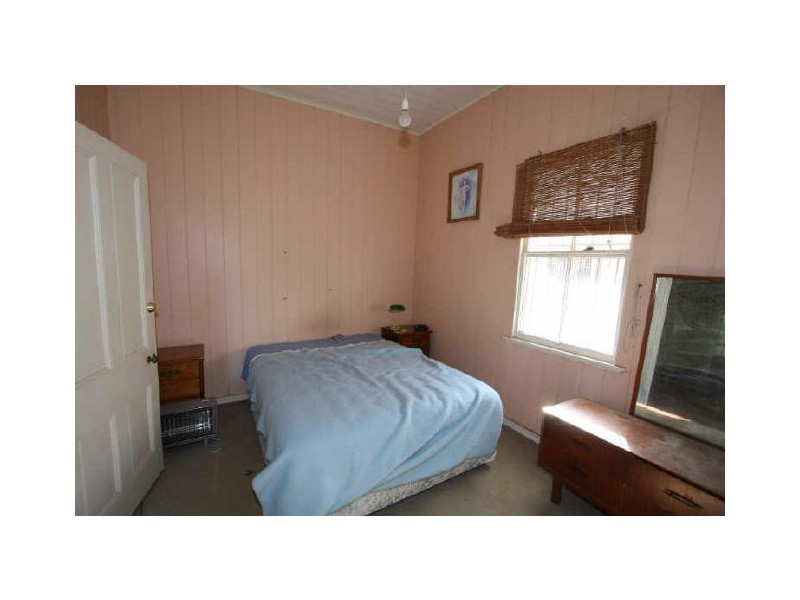 17 Moore Street, Milton QLD 4064