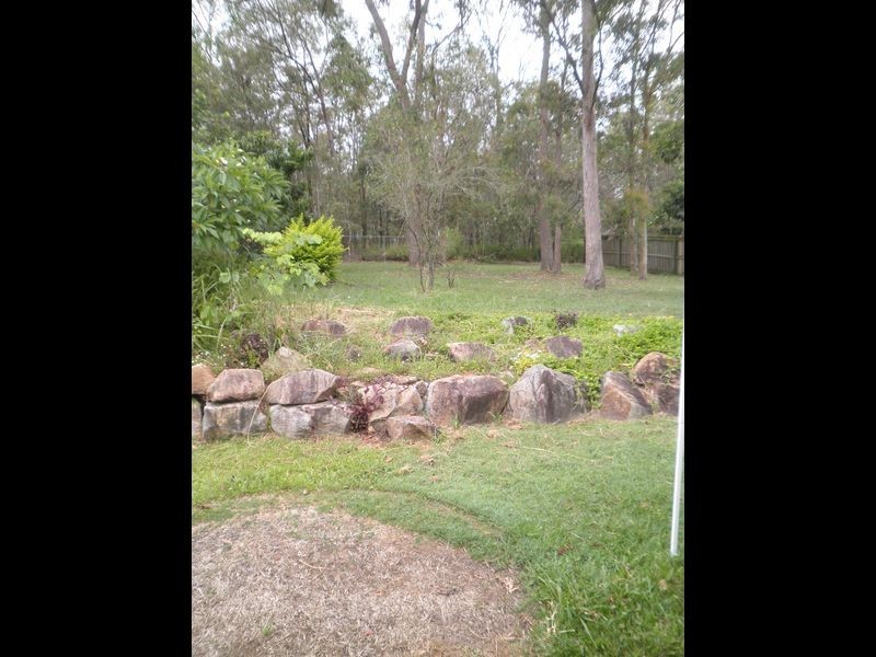 105 Dove Tree Crescent, Sinnamon Park QLD 4073