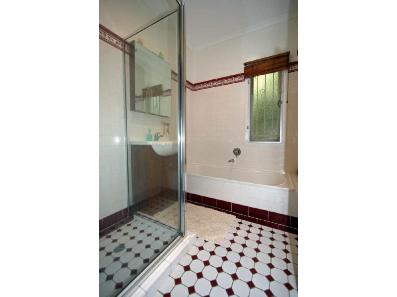 10 Judith Street, Ashgrove QLD 4060