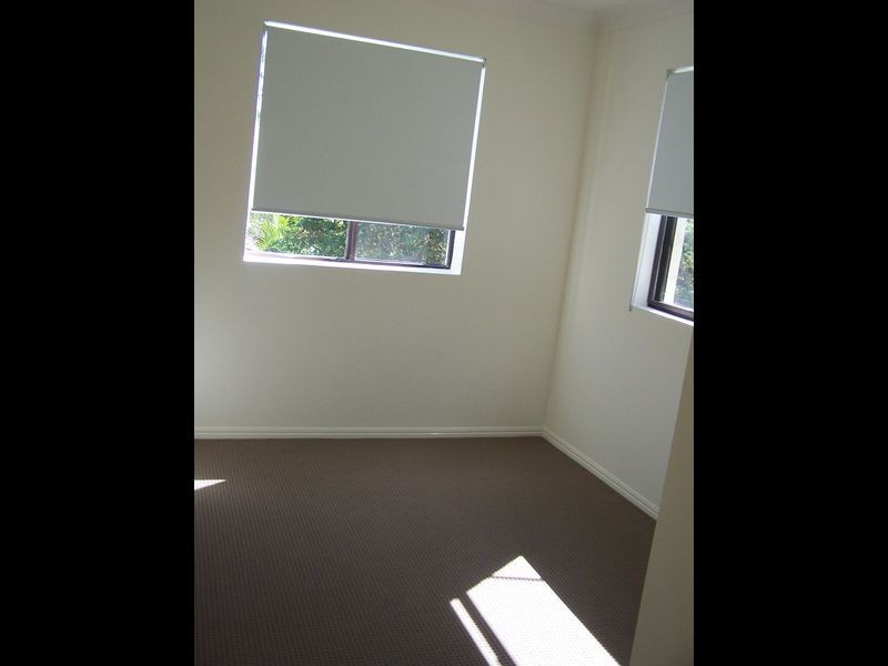 1/81 Armadale Street, St Lucia QLD 4067