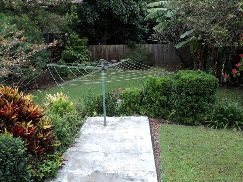 66 Broomfield Street, Taringa QLD 4068