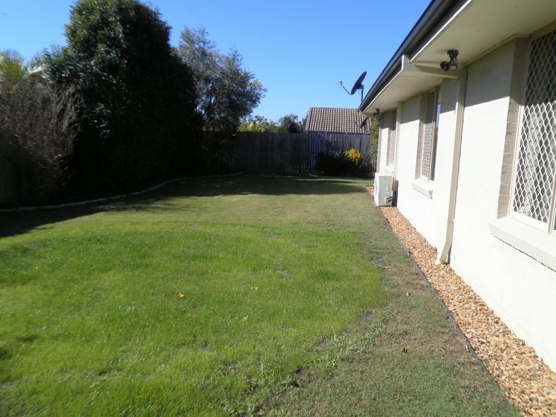 12 Watarrka Street, Parkinson QLD 4115
