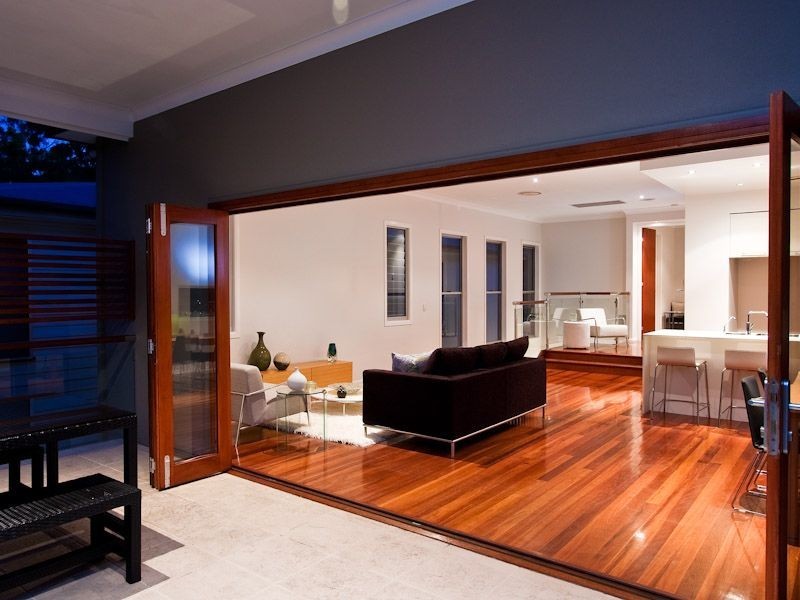 36 Prospect Terrace, St Lucia QLD 4067