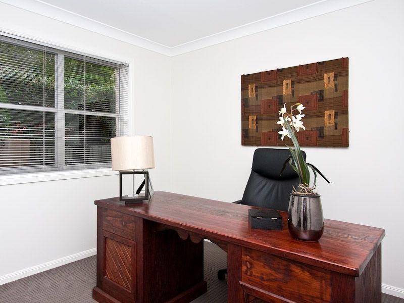 36 Prospect Terrace, St Lucia QLD 4067