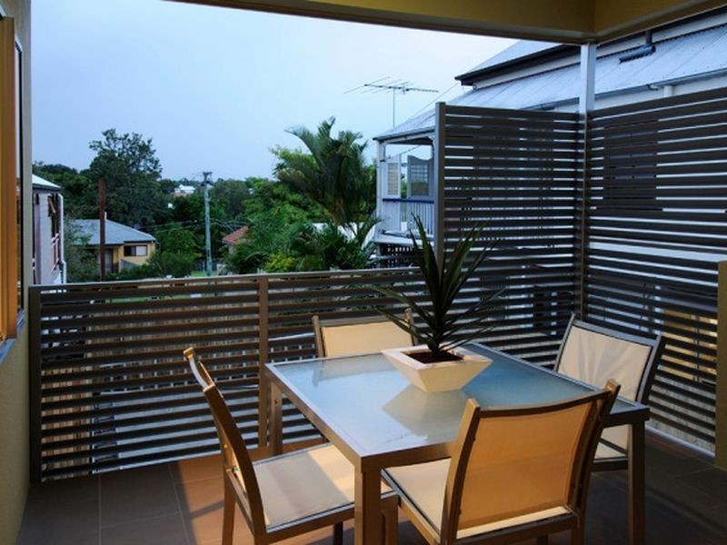 2/5 Redarc St, Fairfield QLD 4103