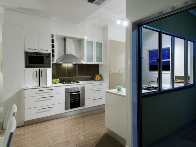 2/5 Redarc St, Fairfield QLD 4103