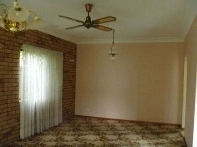 11 Garrawilla Street, Robertson QLD 4109