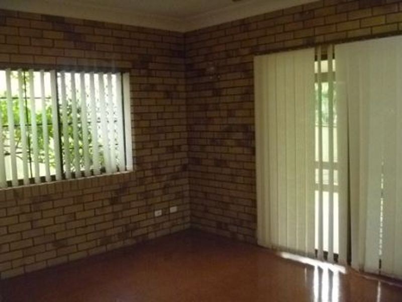 11 Garrawilla Street, Robertson QLD 4109