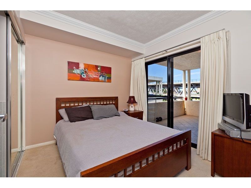 128/193 Main Street, Kangaroo Point QLD 4169