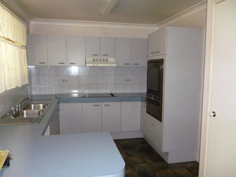 42 Lawn Terrace, Capalaba QLD 4157