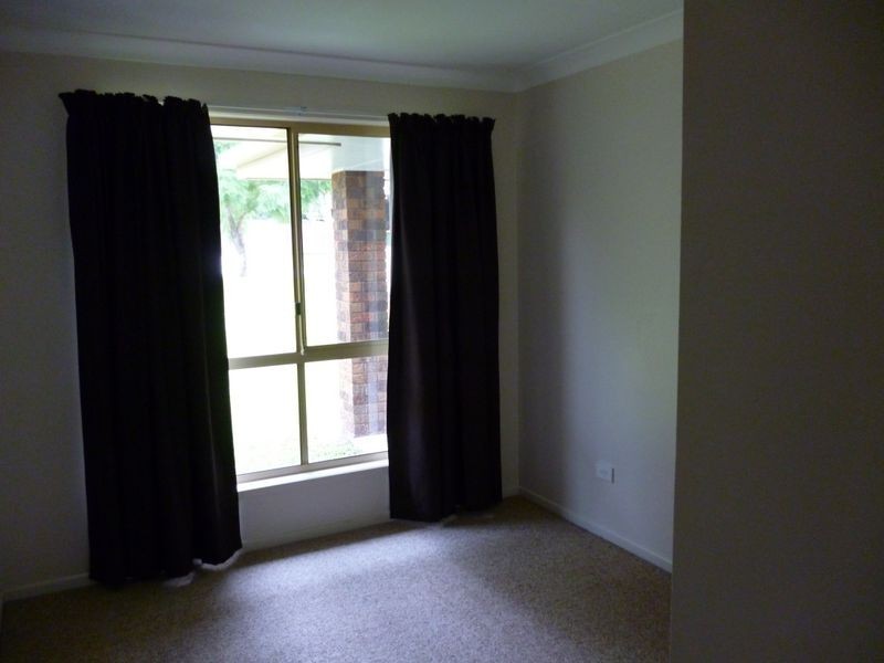 42 Lawn Terrace, Capalaba QLD 4157