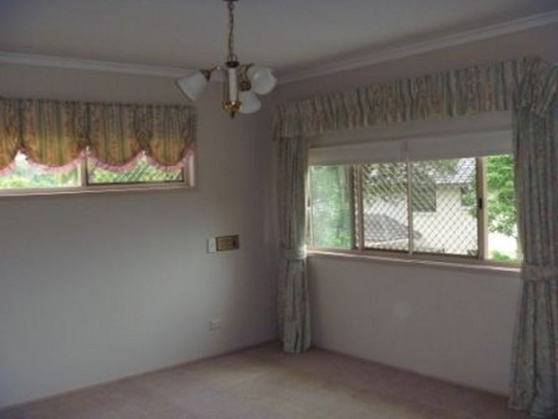 15 Nardie Street, Eight Mile Plains QLD 4113