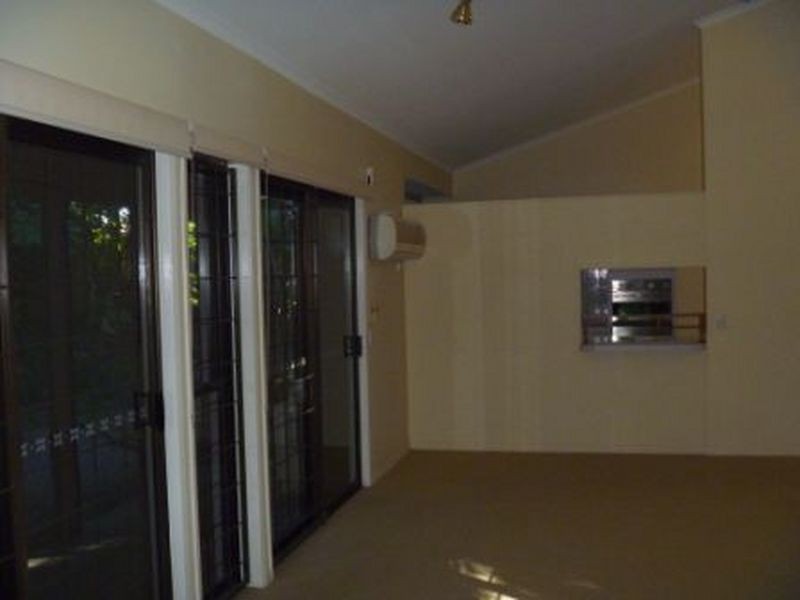 31 Lingle Street, Robertson QLD 4109