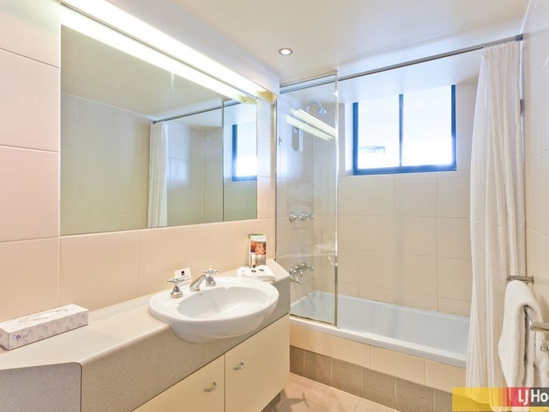 701/44 Ferry Street, Kangaroo Point QLD 4169