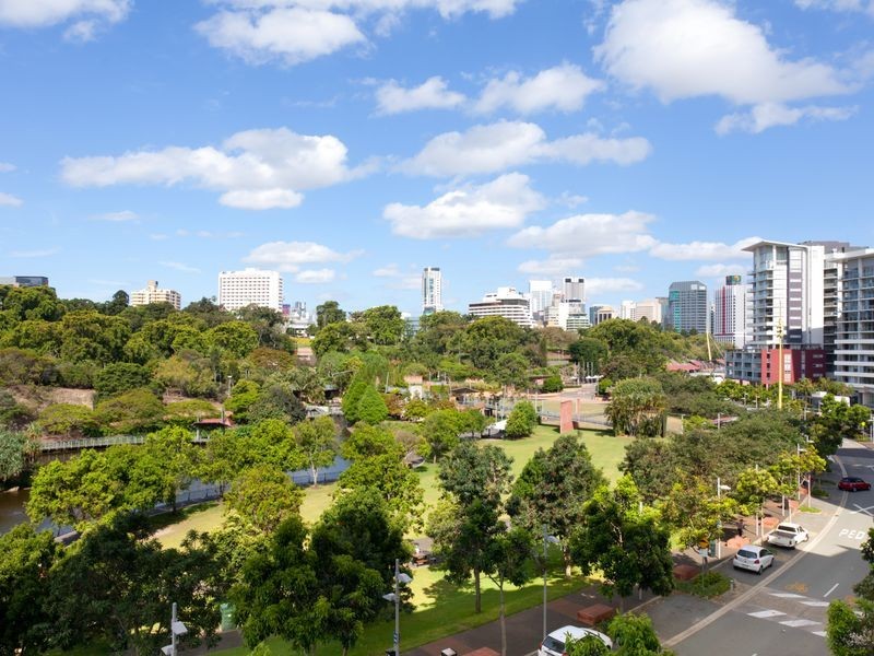 7029/7 Parkland Boulevard, Brisbane QLD 4000