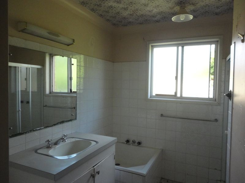 448 A Mains Road, Robertson QLD 4109