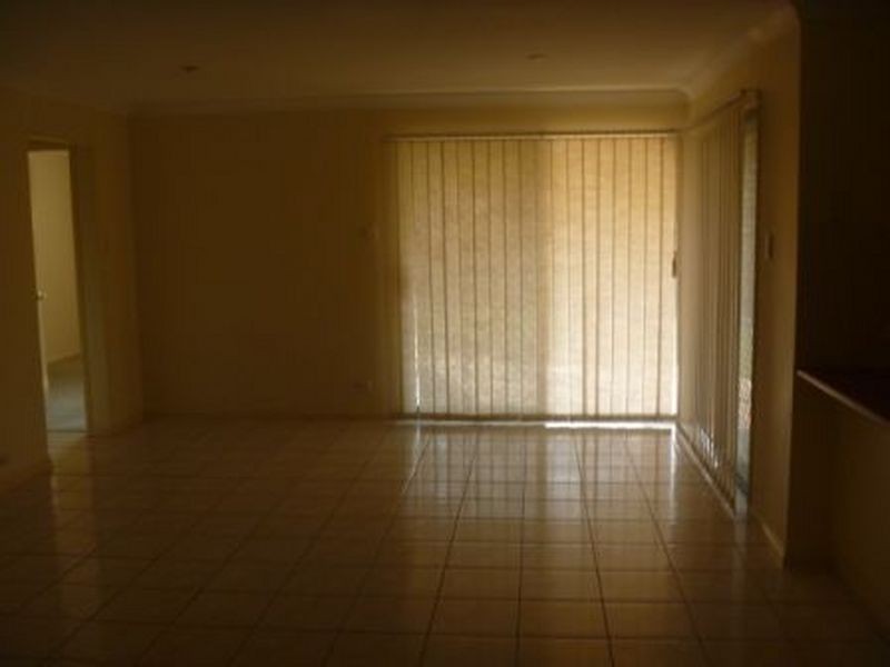 86 Oakleaf Street, Eight Mile Plains QLD 4113