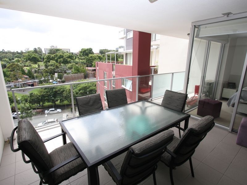 3075/3 Parkland Boulevard, Brisbane QLD 4000