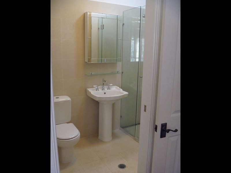 19 Woodstock St, Toowong QLD 4066