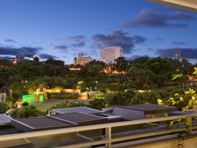 4012/4 Parkland Boulevard, Brisbane QLD 4000