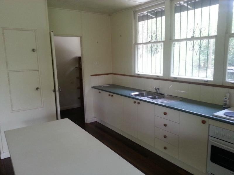 77 Gap Creek Road, Kenmore Hills QLD 4069