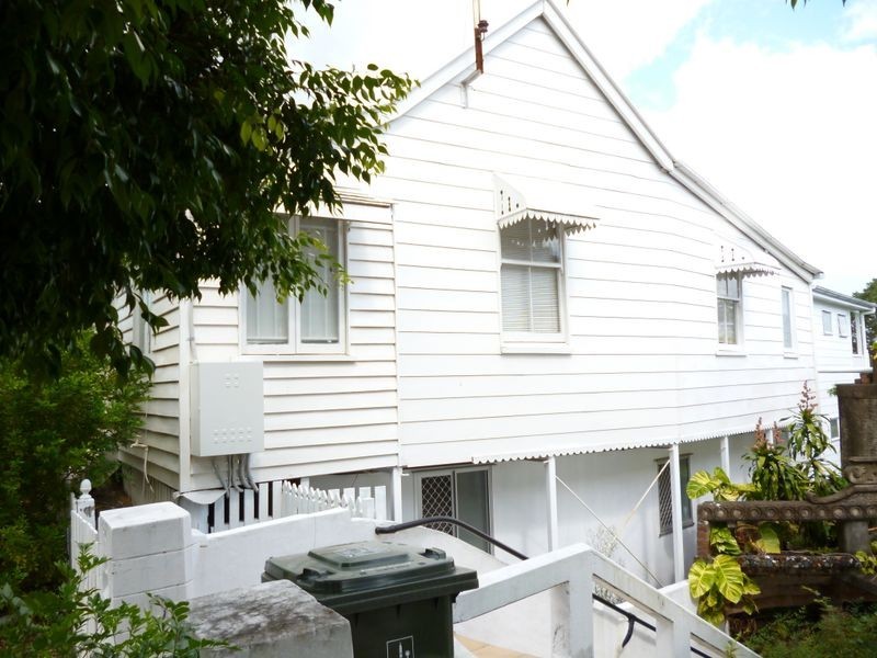 68 Cambridge Street, Red Hill QLD 4059