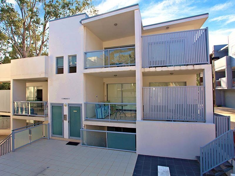 20/108 Nicholson Street, Greenslopes QLD 4120