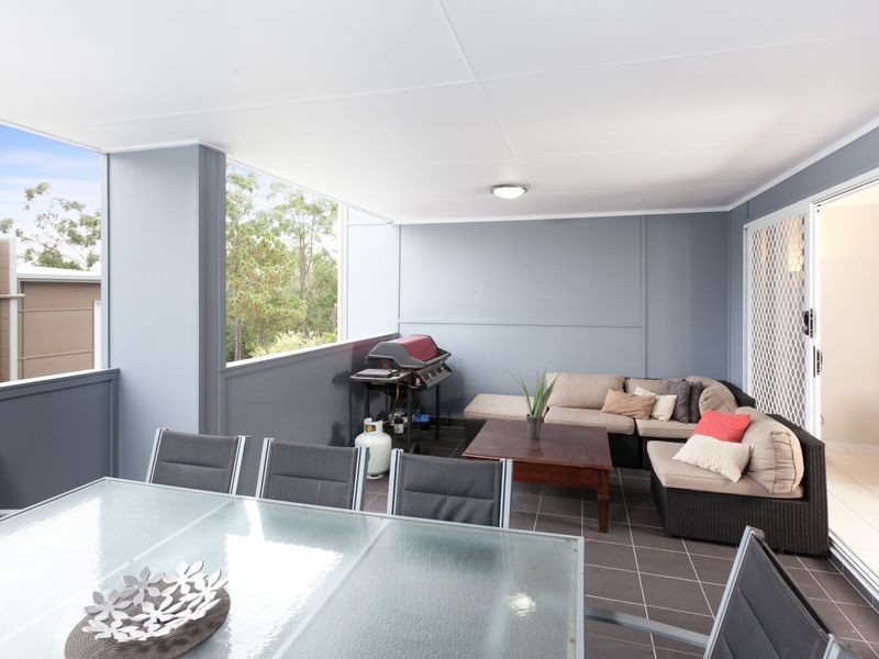 2/108 Nicholson Street, Greenslopes QLD 4120