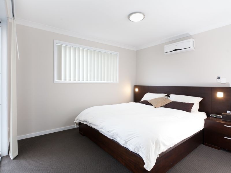 2/108 Nicholson Street, Greenslopes QLD 4120