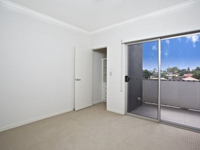 2/2170 Logan Road, Upper Mount Gravatt QLD 4122