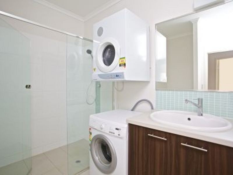 2/2170 Logan Road, Upper Mount Gravatt QLD 4122