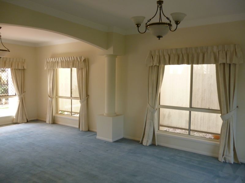 237 Cribb Road, Carindale QLD 4152