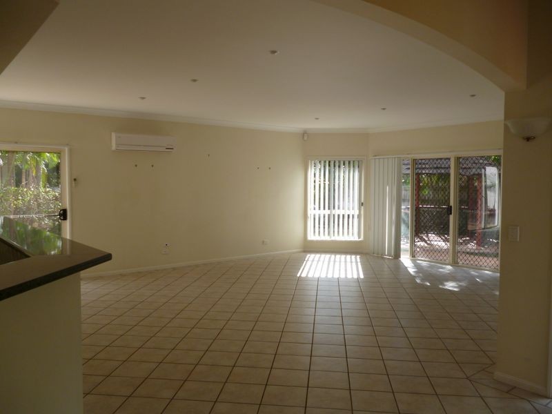 237 Cribb Road, Carindale QLD 4152