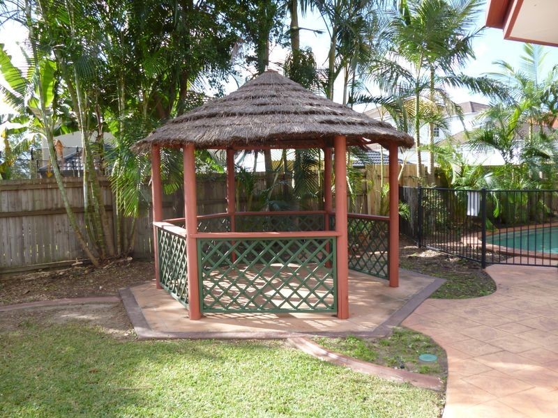 237 Cribb Road, Carindale QLD 4152