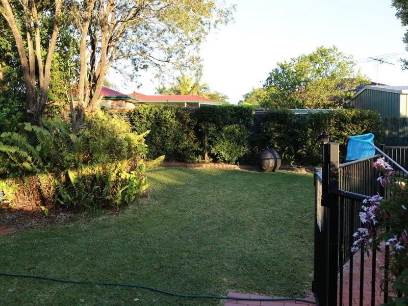 63 Bannockburn Crescent, Parkinson QLD 4115