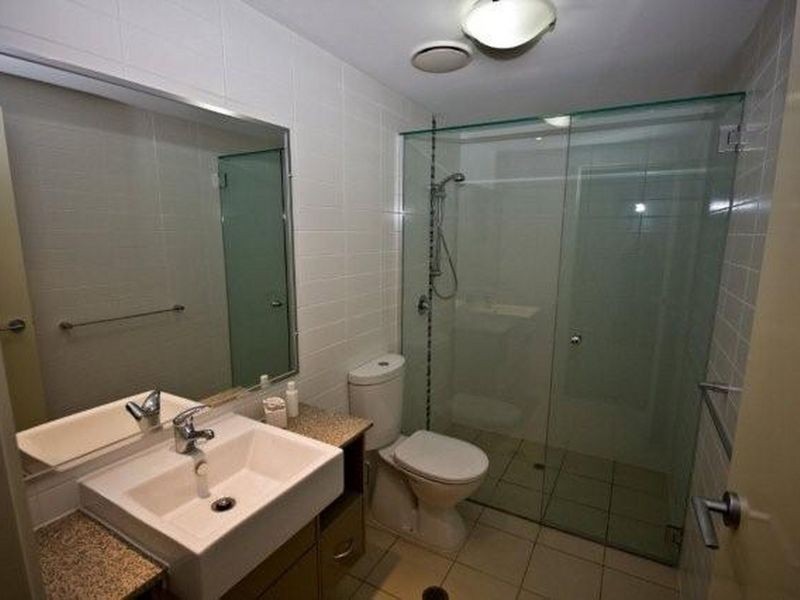 96/95 Clarence Road, Indooroopilly QLD 4068