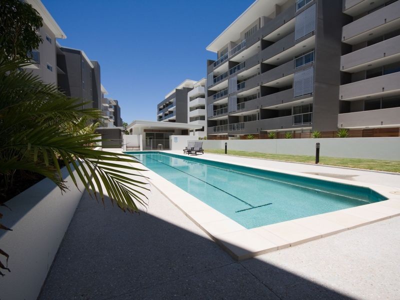 96/95 Clarence Road, Indooroopilly QLD 4068